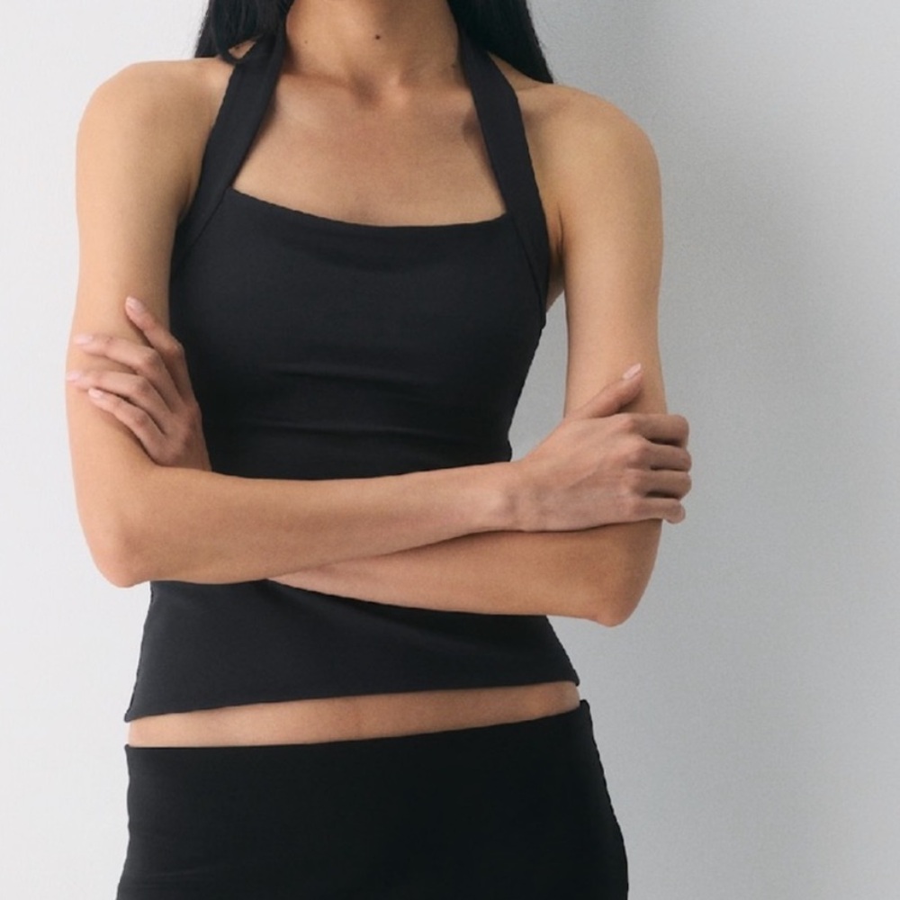 Aritzia  Halter Square-Neck Tank bundle